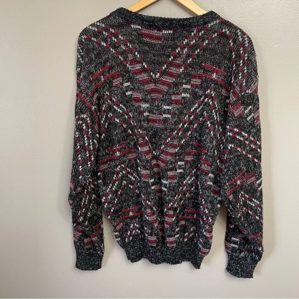 Vintage Sweater Graphix Bold Stripe Pattern Grandpa style sweater Small?